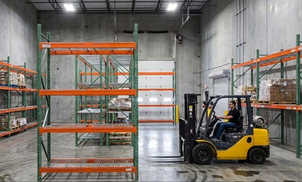 AI-assisted space planning concept in a 3D design material handling environment